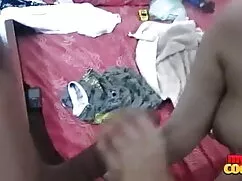 বড়ো বুকের মেয়ের বা ...