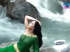 টাইট গুদের অপু বিশ্ব ...
