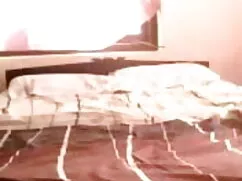সুন্দর, স্বর্ণকেশী,  ...