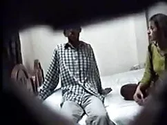 বড় সুন্দরী চুদাচুদি ...