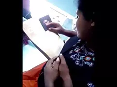 বড় সুন্দরী মহিলা কু ...