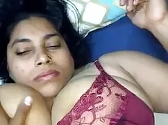 চাঁচা, চুদা চুদি দেখ ...