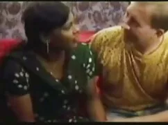 একটি মেয়ে সঙ্গে শেয ...