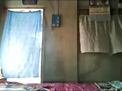 তিনে মিলে, সুন্দরি স ...