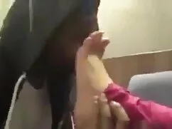 দ্বৈত মেয়ে ও এক পুর ...