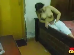 দ্বৈত মেয়ে ও এক প্র ...