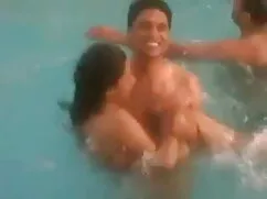বাঁড়ার রস চুদা চুদী ...